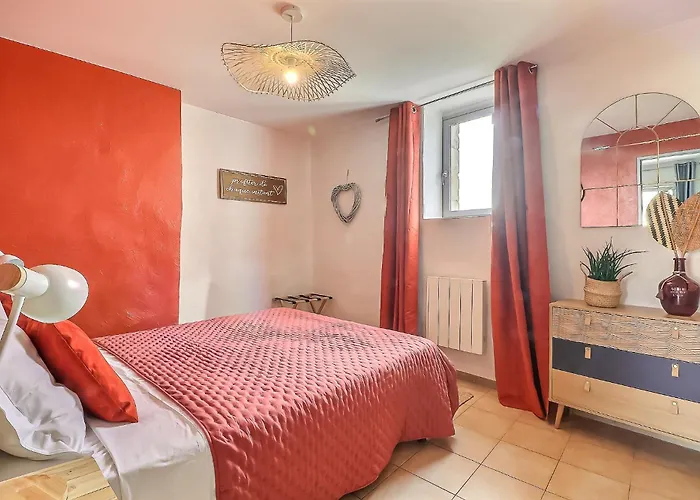 Le Tolosana - 4 Personnes - Centre Wifi Cosy Saint-Gilles (Gard)