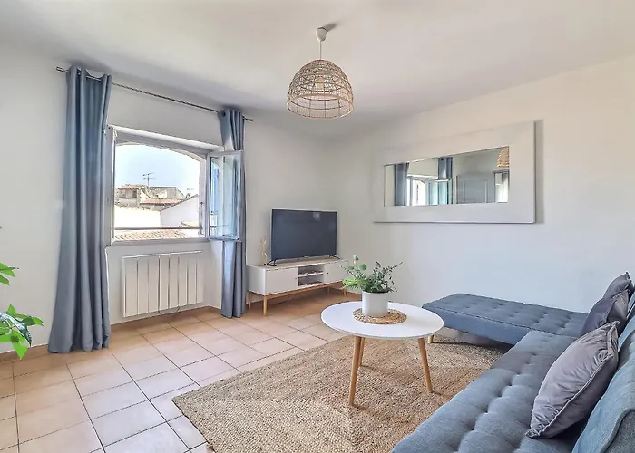 Le Tolosana - 4 Personnes - Centre Wifi Cosy * Saint-Gilles (Gard)